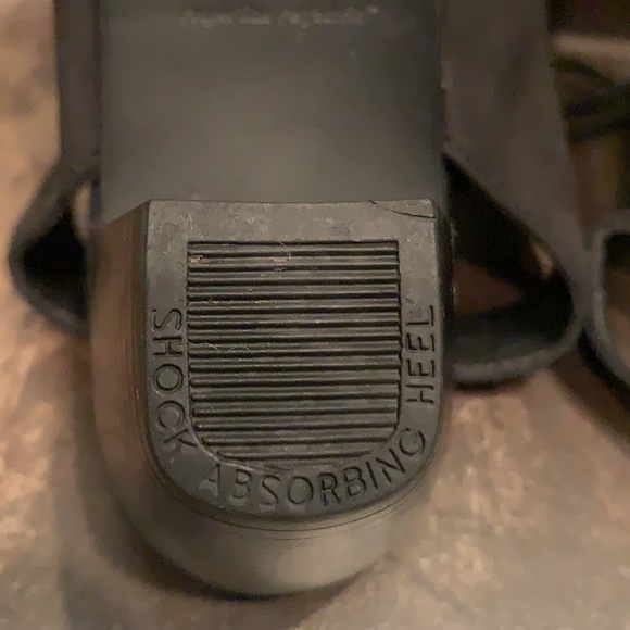 Munro Black Suede adjustable shoe 9 narrow - Picture 11 of 12